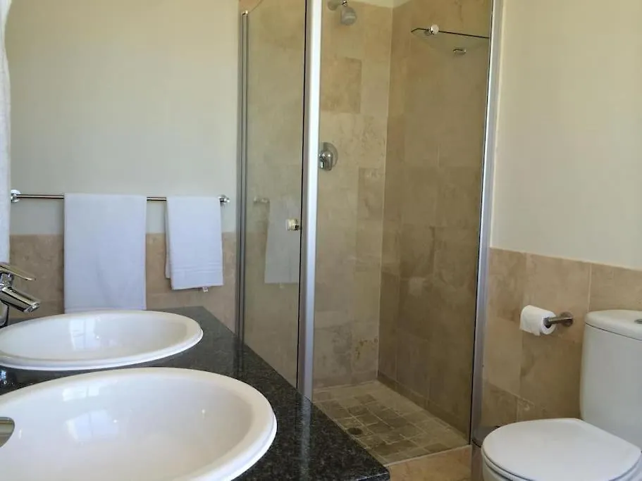 2 Bedroom Townhouse Cape Town 0*,